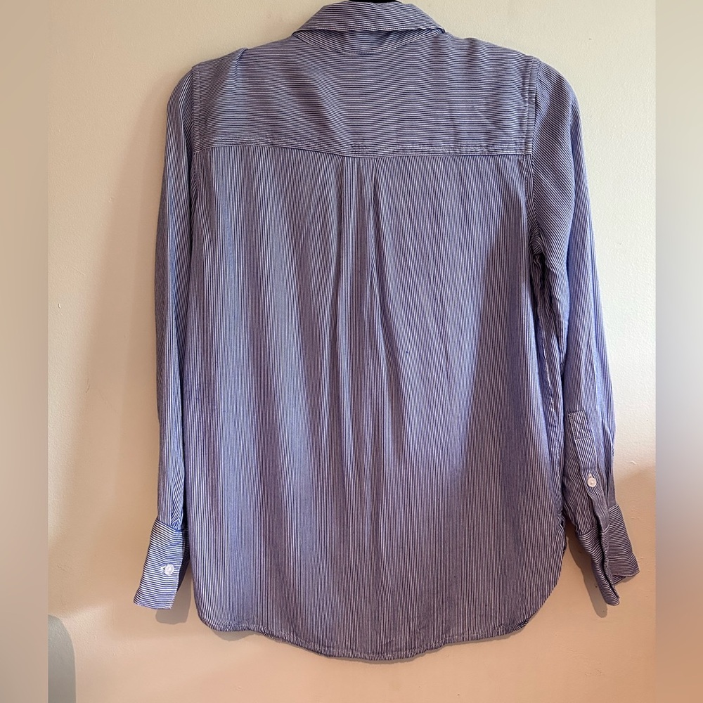 Banana Republic Button Up - Parker Tunic Fit - Picture 6 of 6